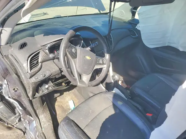 3GNCJLSBXKL148230 2019 CHEVROLET TRAX - Image 8