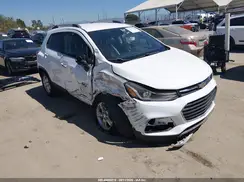 3GNCJLSBXKL152178 2019 CHEVROLET TRAX