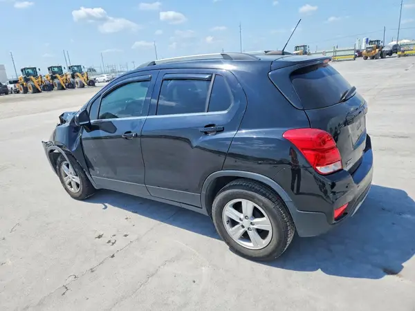3GNCJLSBXKL174004 2019 CHEVROLET TRAX - Image 2