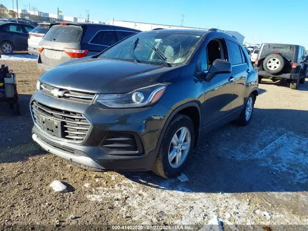 3GNCJLSBXKL189652 2019 CHEVROLET TRAX - Image 2