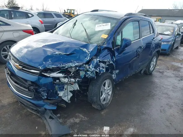 3GNCJLSBXKL211276 2019 CHEVROLET TRAX - Image 2
