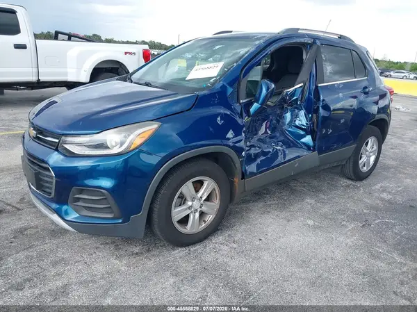 3GNCJLSBXKL221290 2019 CHEVROLET TRAX - Image 2