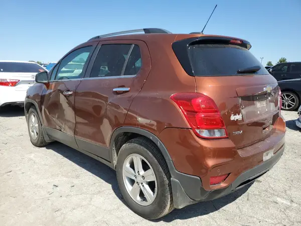 3GNCJLSBXKL242821 2019 CHEVROLET TRAX - Image 2