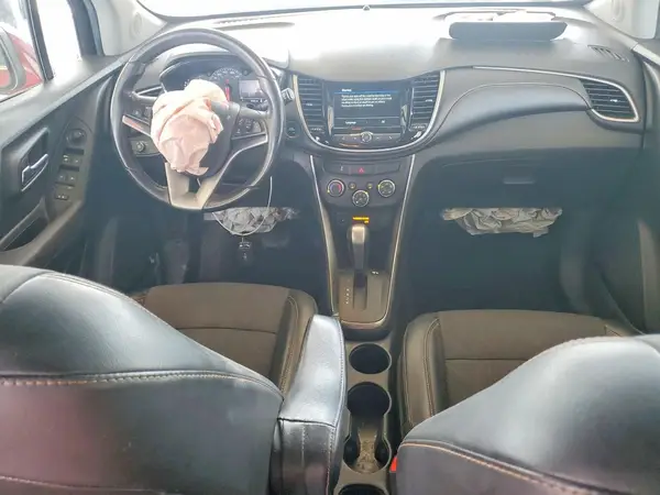 3GNCJLSBXKL259831 2019 CHEVROLET TRAX - Image 8