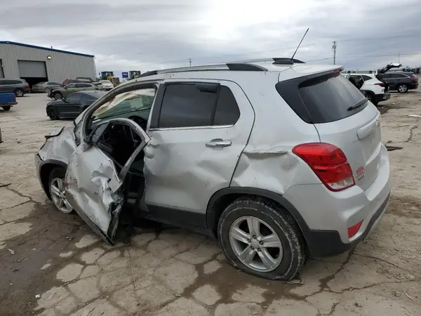 3GNCJLSBXKL266729 2019 CHEVROLET TRAX - Image 2