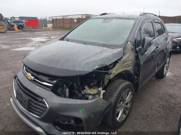 3GNCJLSBXKL298855 2019 CHEVROLET TRAX - Image 2