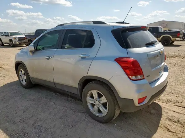 3GNCJLSBXKL316481 2019 CHEVROLET TRAX - Image 2