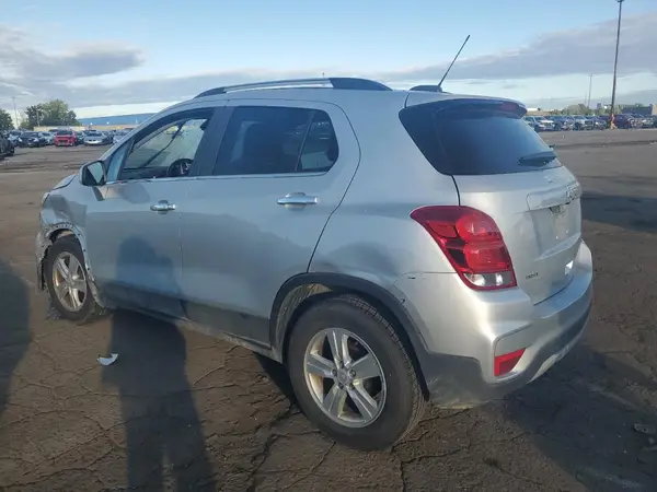 3GNCJLSBXKL342076 2019 CHEVROLET TRAX - Image 2