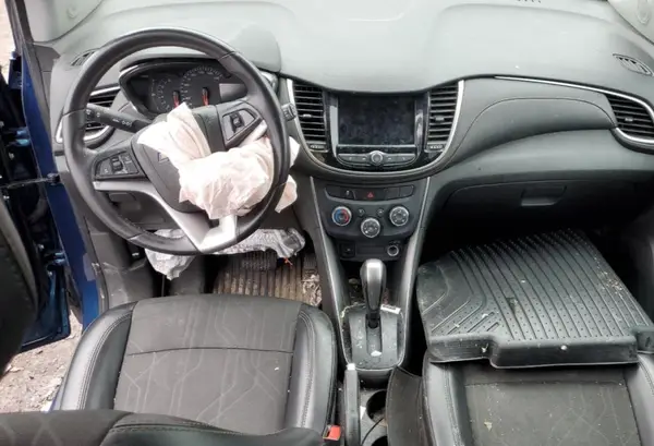 3GNCJLSBXKL343163 2019 CHEVROLET TRAX - Image 8