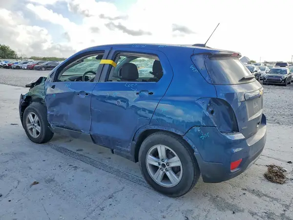 3GNCJLSBXKL352848 2019 CHEVROLET TRAX - Image 2