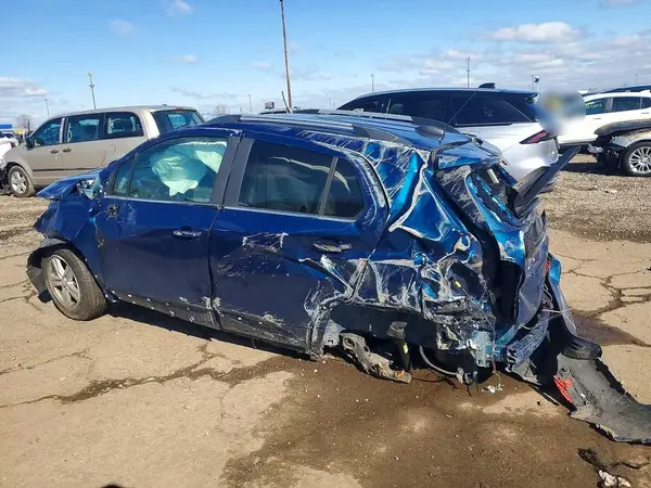 3GNCJLSBXKL356947 2019 CHEVROLET TRAX - Image 2