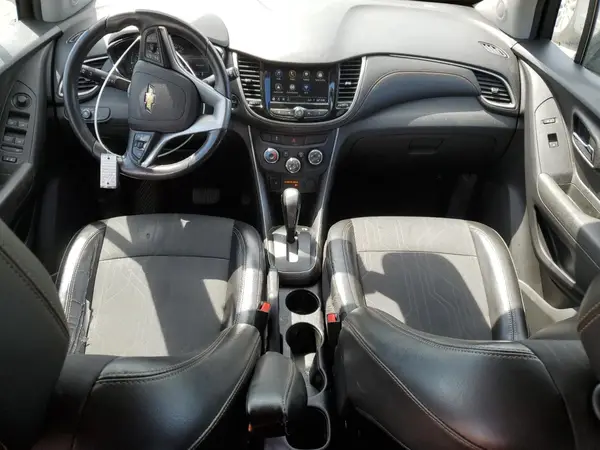 3GNCJLSBXKL381637 2019 CHEVROLET TRAX - Image 8