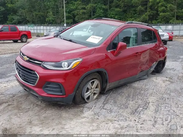 3GNCJLSBXKL388202 2019 CHEVROLET TRAX - Image 2