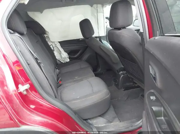 3GNCJLSBXKL388202 2019 CHEVROLET TRAX - Image 8
