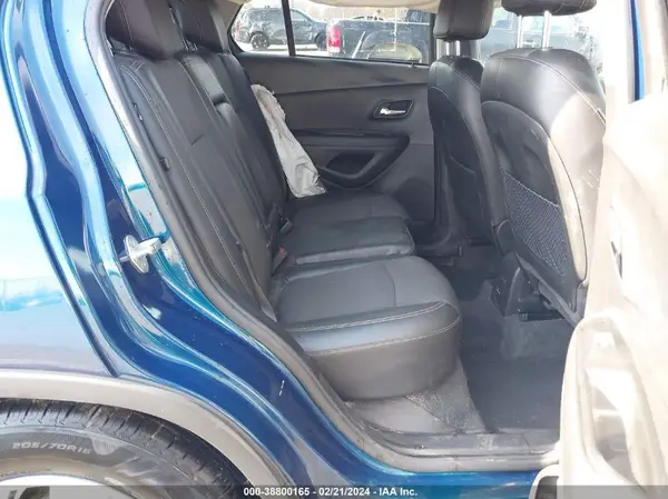 3GNCJLSBXKL398308 2019 CHEVROLET TRAX - Image 8