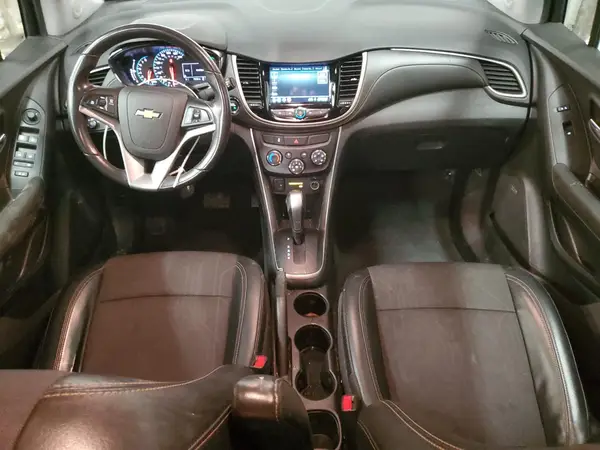 3GNCJLSBXKL398986 2019 CHEVROLET TRAX - Image 8