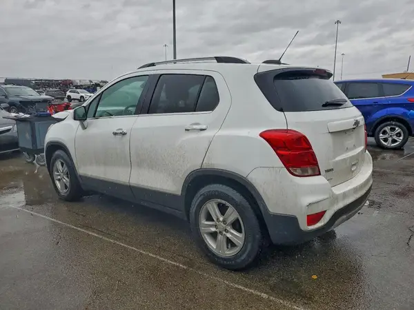 3GNCJLSBXKL402518 2019 CHEVROLET TRAX - Image 2