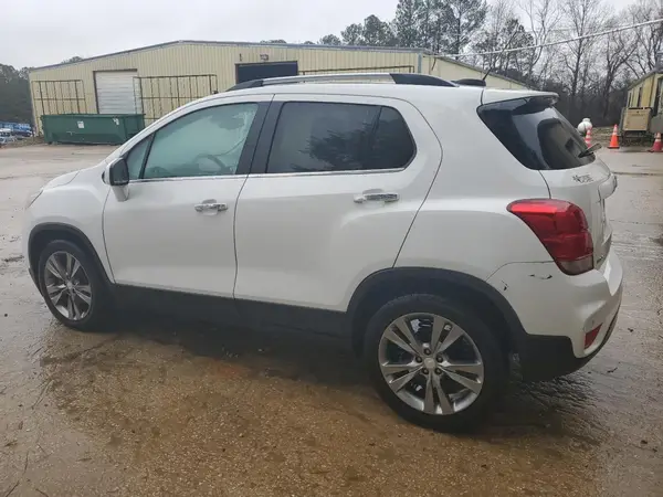 3GNCJLSBXLL130358 2020 CHEVROLET TRAX - Image 2