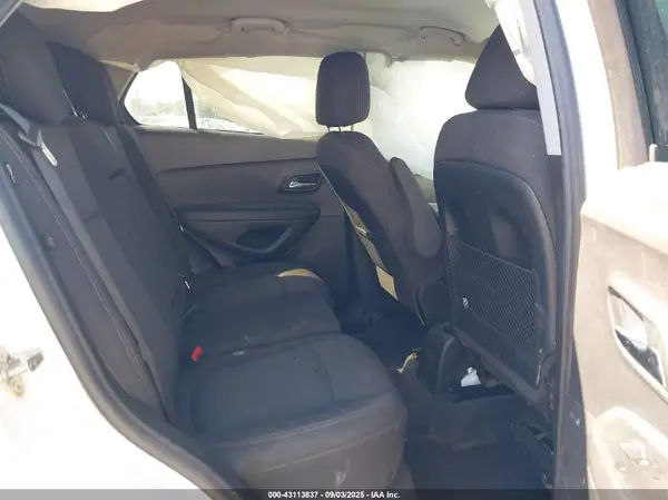 3GNCJLSBXLL143398 2020 CHEVROLET TRAX - Image 8