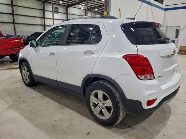 3GNCJLSBXLL167538 2020 CHEVROLET TRAX - Image 2