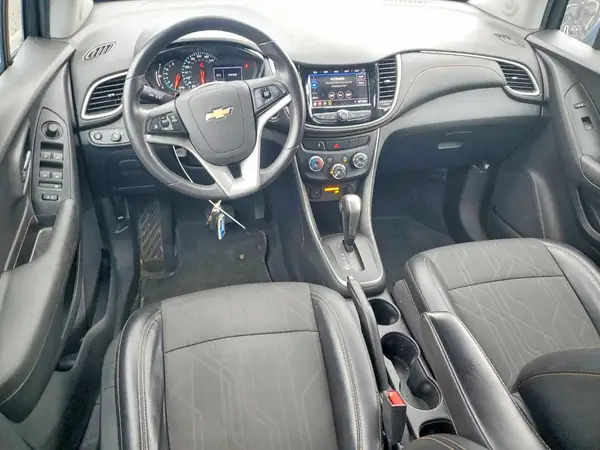 3GNCJLSBXLL172075 2020 CHEVROLET TRAX - Image 8