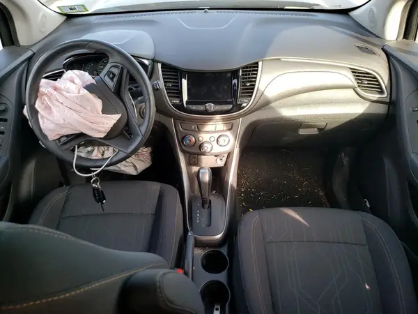 3GNCJLSBXLL208945 2020 CHEVROLET TRAX - Image 8
