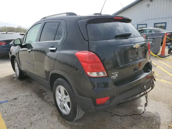 3GNCJLSBXLL217046 2020 CHEVROLET TRAX - Image 2