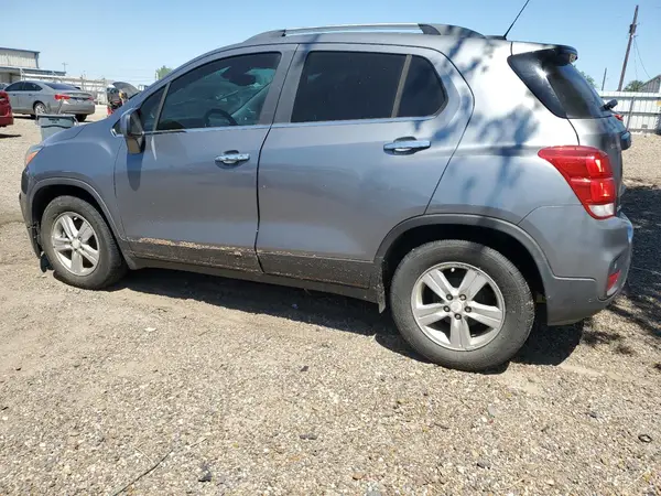 3GNCJLSBXLL249723 2020 CHEVROLET TRAX - Image 2