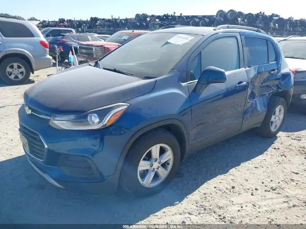 3GNCJLSBXLL261080 2020 CHEVROLET TRAX - Image 2