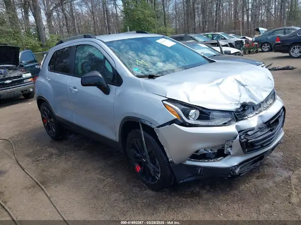 3GNCJLSBXLL310309 2020 CHEVROLET TRAX - Image 1