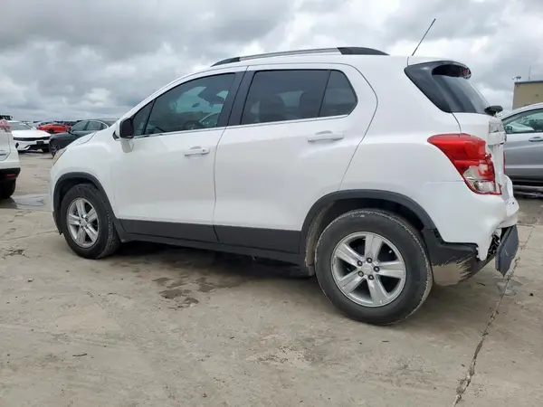 3GNCJLSBXLL316062 2020 CHEVROLET TRAX - Image 2