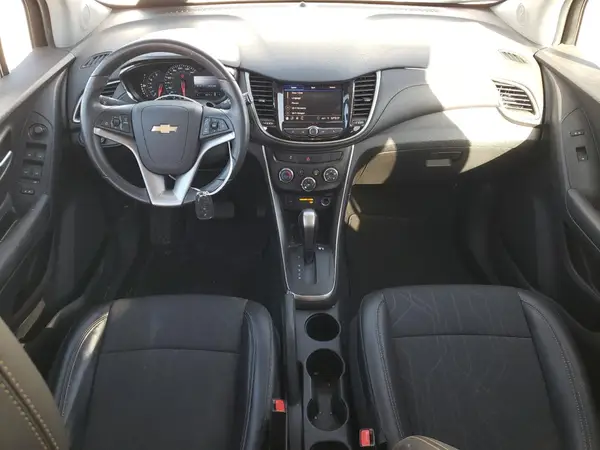 3GNCJLSBXLL322928 2020 CHEVROLET TRAX - Image 8