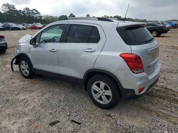 3GNCJLSBXLL324484 2020 CHEVROLET TRAX - Image 2