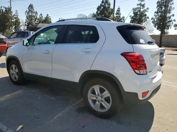 3GNCJLSBXLL339518 2020 CHEVROLET TRAX - Image 2
