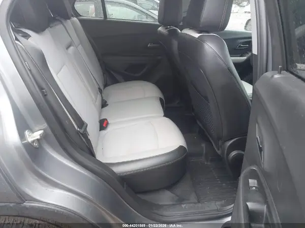3GNCJLSTXLL155728 2020 CHEVROLET TRAX - Image 8