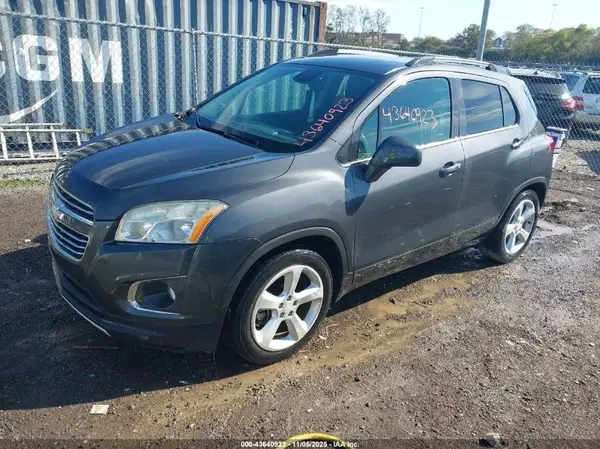 3GNCJMSB0GL167088 2016 CHEVROLET TRAX - Image 2