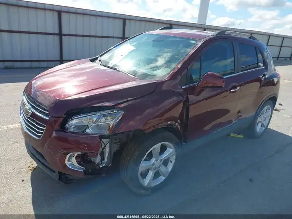 3GNCJMSB0GL171027 2016 CHEVROLET TRAX - Image 2
