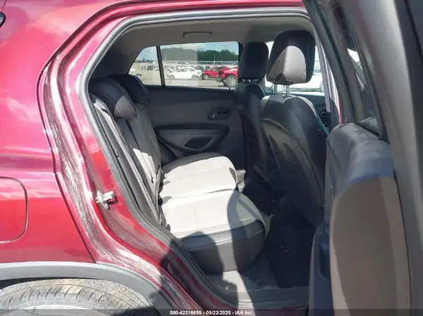 3GNCJMSB0GL171027 2016 CHEVROLET TRAX - Image 8