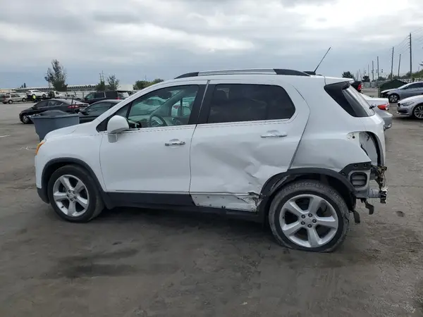 3GNCJMSB0GL179516 2016 CHEVROLET TRAX - Image 2