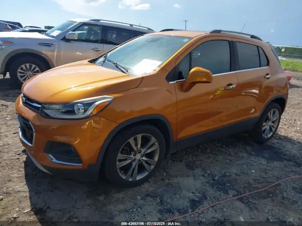 3GNCJMSB0HL139678 2017 CHEVROLET TRAX - Image 2