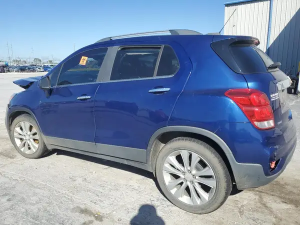 3GNCJMSB0HL214122 2017 CHEVROLET TRAX - Image 2