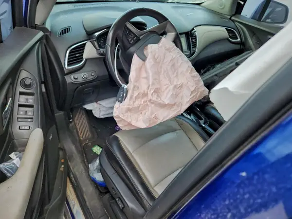 3GNCJMSB0HL214122 2017 CHEVROLET TRAX - Image 8