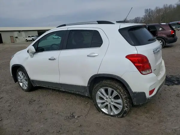 3GNCJMSB1LL285788 2020 CHEVROLET TRAX - Image 2