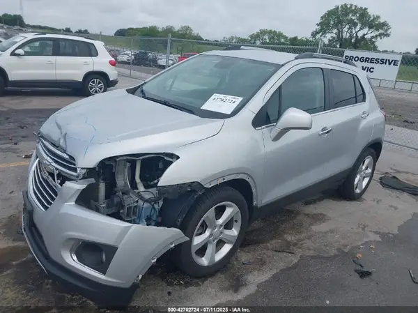 3GNCJMSB2GL150972 2016 CHEVROLET TRAX - Image 2