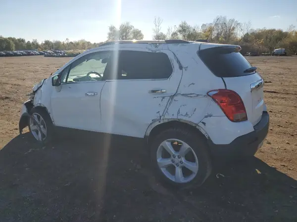 3GNCJMSB2GL205131 2016 CHEVROLET TRAX - Image 2