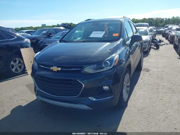 3GNCJMSB2HL141464 2017 CHEVROLET TRAX - Image 2