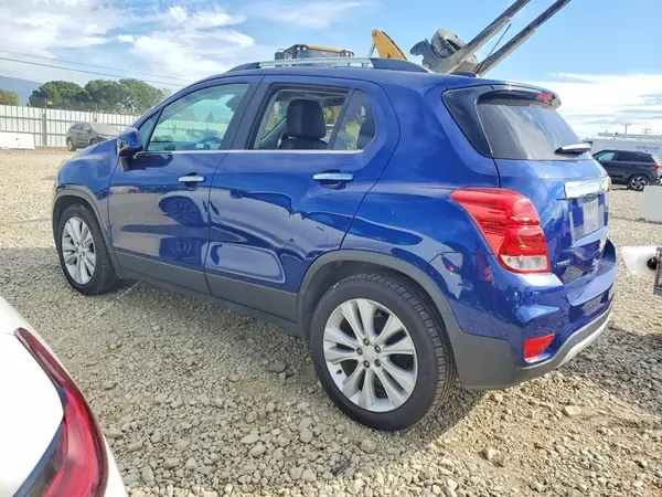 3GNCJMSB2HL142727 2017 CHEVROLET TRAX - Image 2