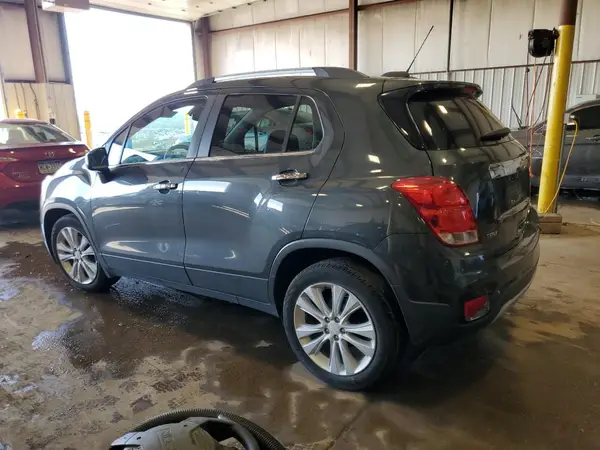3GNCJMSB2HL188414 2017 CHEVROLET TRAX - Image 2