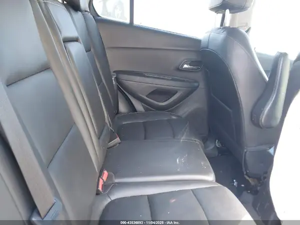 3GNCJMSB2JL301459 2018 CHEVROLET TRAX - Image 8