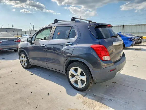 3GNCJMSB3GL226778 2016 CHEVROLET TRAX - Image 2